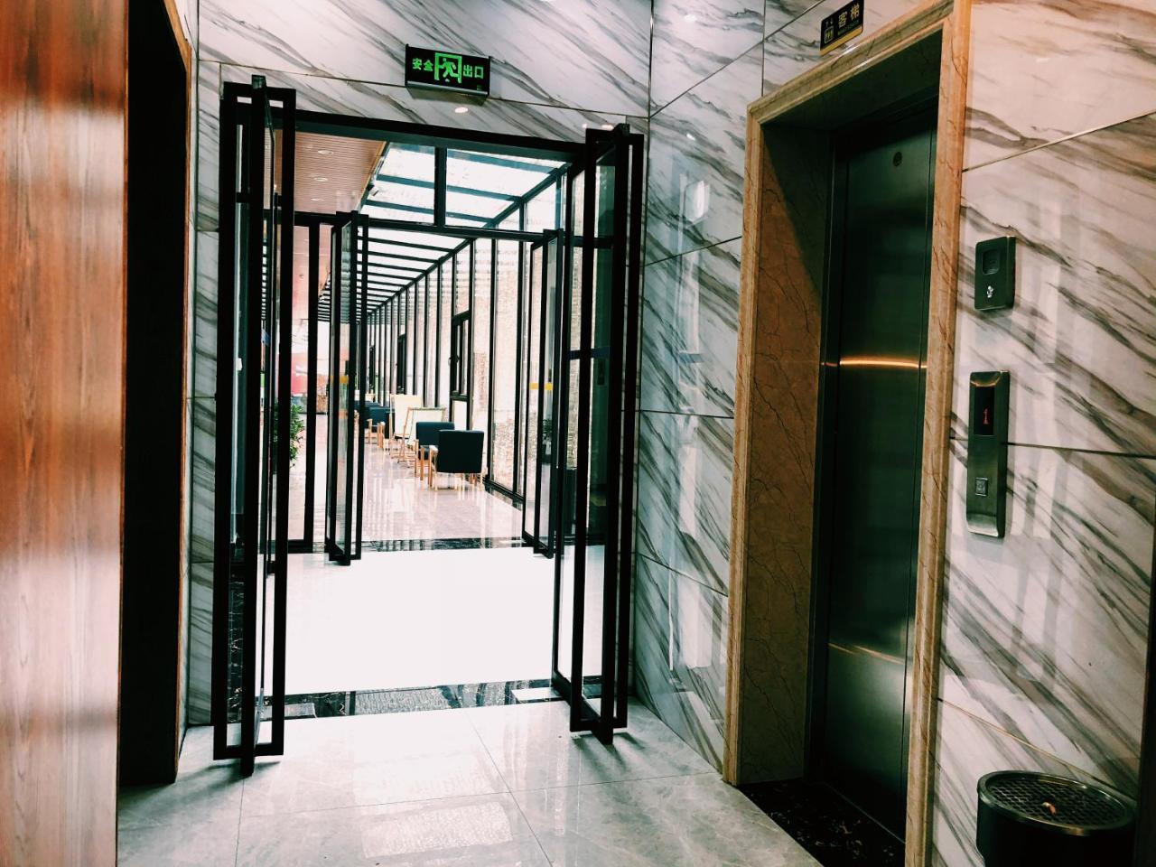 Lemongo Youth Hostel ฮูฮอต ภายนอก รูปภาพ