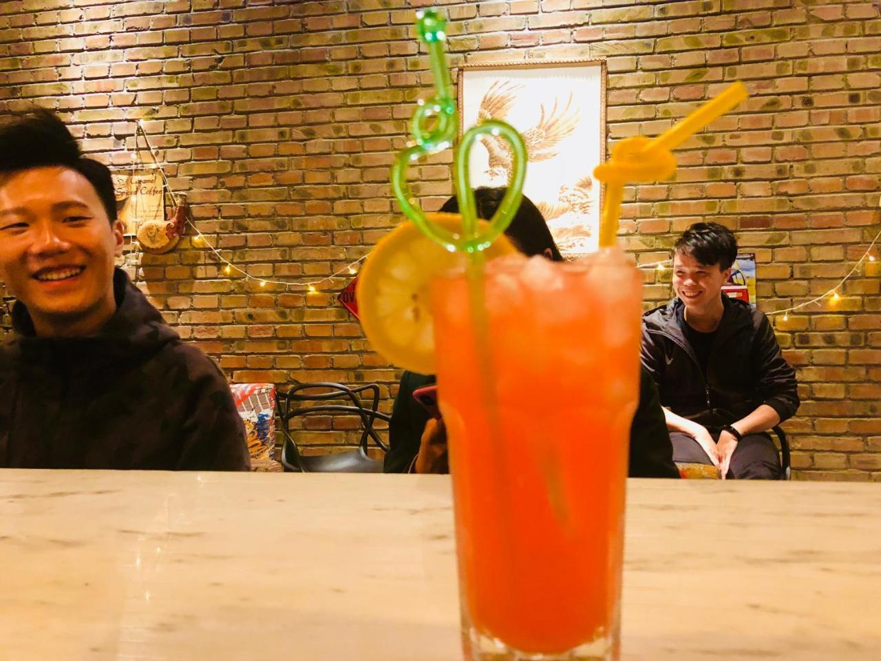 Lemongo Youth Hostel ฮูฮอต ภายนอก รูปภาพ
